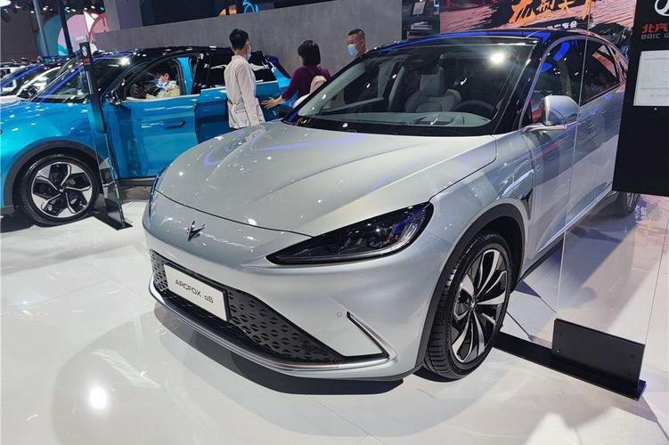 还在排队等特斯拉model3不妨看看这两款国产电动车