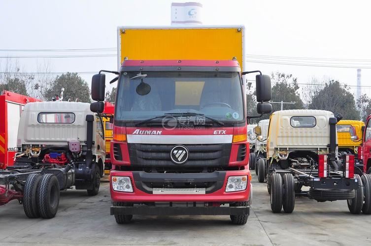 福田欧曼etx单桥易燃气体厢式运输车外观图片