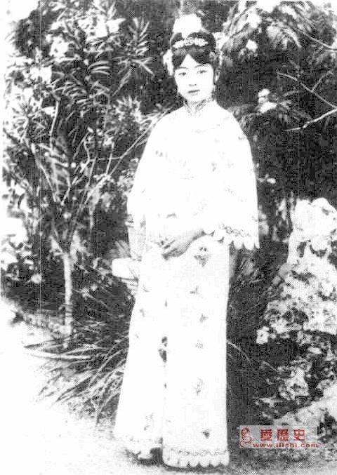 末代皇后婉容照片大全