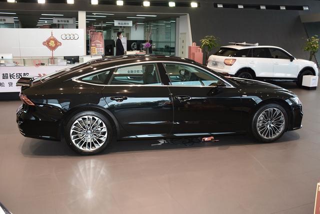 2021款奥迪a7 2.0t自动45 tfsi 臻选型