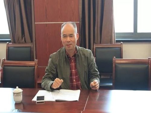 首先浙师大外派校长陈伟强教授向浙师大领导介绍了在泗门镇中的实习生