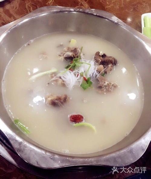 老员外骨头汤馆(苍梧路店)原味骨头锅底片图片 - 第9张