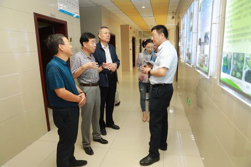 河北省教育厅副厅长王廷山来我院考察调研