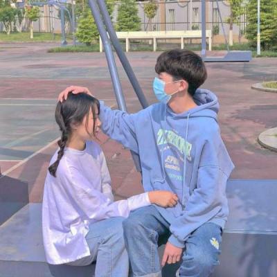 qq情侣头像真人版双人