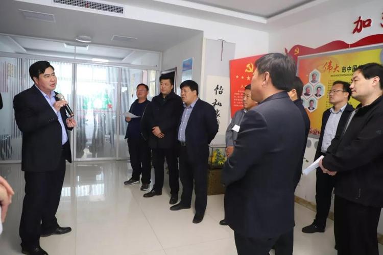 青岛莱西市政府党组成员,副市长曹杰军一行到明集镇观摩交流