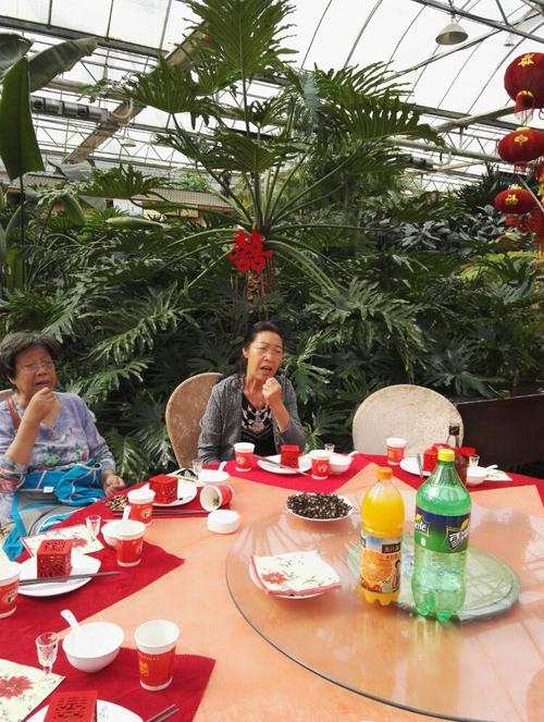 欢聚在安宁都市春天生态园