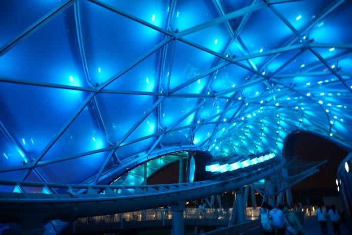 强推《创世纪》,短短2分钟真的很精彩!有次世界的feel