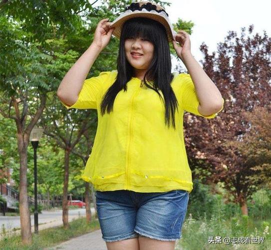 230斤抖音大胖妞,以胖为美,粉丝数达到5.8万