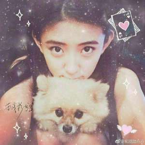 你觉得梁洁哪个照片比较可爱?