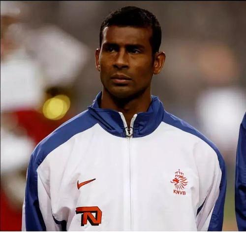 中国血统货真价实,荷兰中场阿隆温特