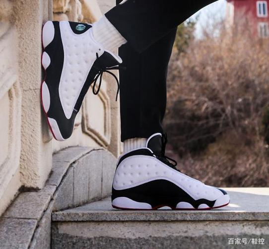 aj13熊猫 18年复刻球鞋,带你玩转混搭风!甩老爹鞋好几条街!