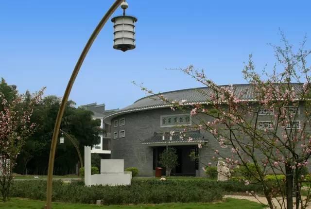 是江西省第一座全方位展示客家文化,客家民俗风情的专题博物院
