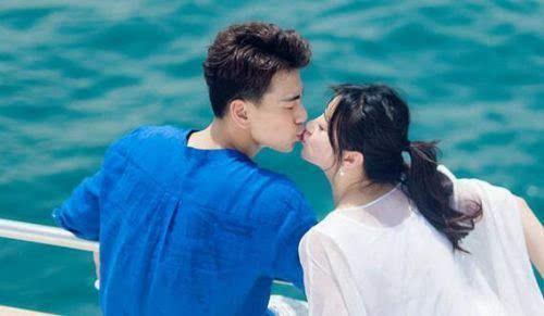 陈紫函戴向宇结婚照曝光从蓝天碧海到火舞黄沙幸福甜蜜