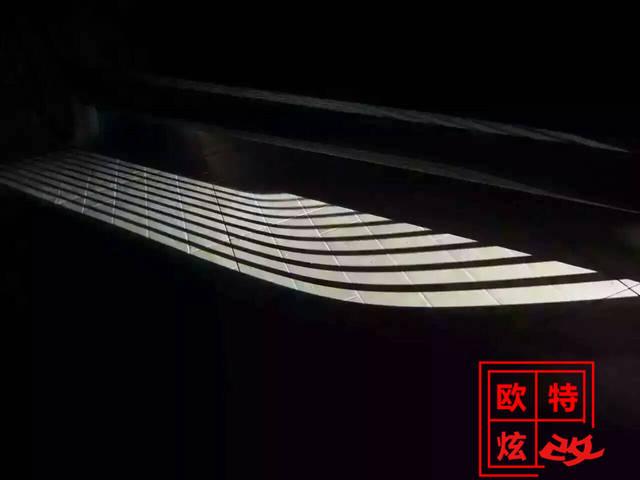 天使的翅膀——宝马原厂迎宾光毯