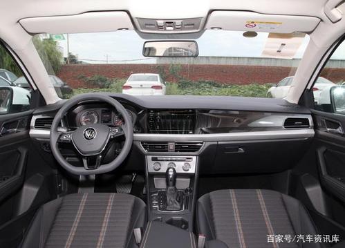 更换新车标,标配中控大屏,2021款大众朗逸"加量不加价"