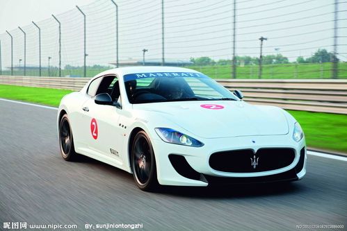 玛莎拉蒂 轿跑车图片