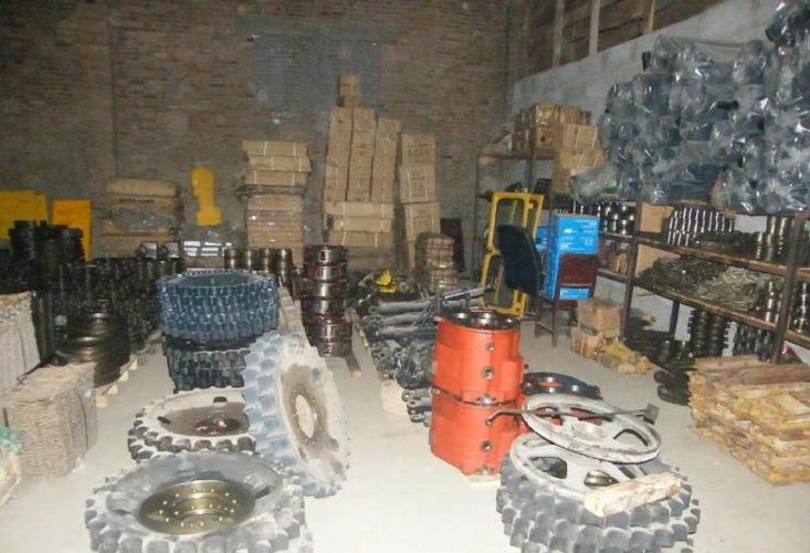 供应洛阳一拖东方红各型号推土机配件