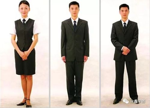 (3)前进式:这种姿势是演讲者用得最多,使用最灵活的一种站姿.