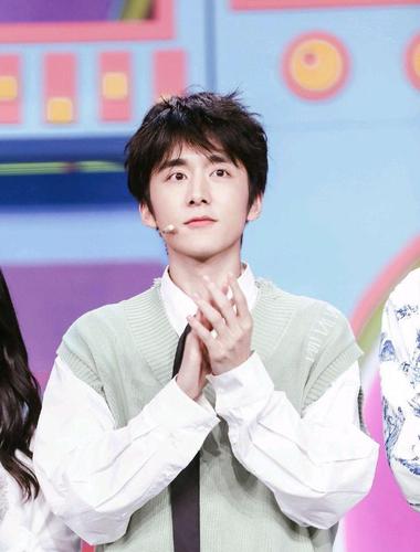 无包袱玩耍谭松韵,无死角耍帅张新成,快本昔日的感觉又回来了!