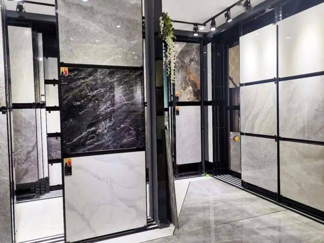 小蜜蜂洛阳店|凭什么它能引来众人围观?_瓷砖