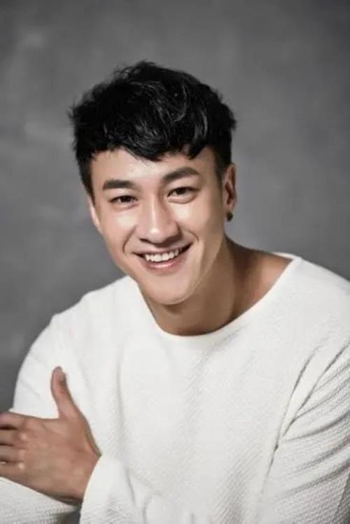 何润东个人资料简介(三次表白孙俪被拒的何润东)