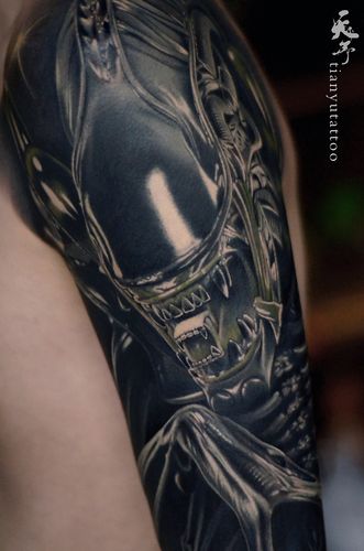 写实作品《异形》完成 (天予刺青·彦伊作品)