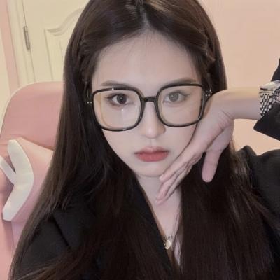 戴眼镜优质女头高清女生戴眼镜霸气酷的图片