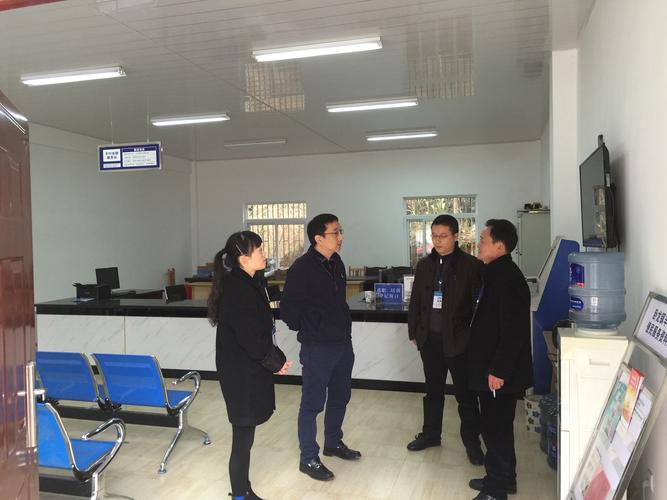 邛崃市委常委政法委书记高志勇莅临丰收村检查指导村自治组织换届选举