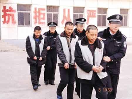 天津警方破获2起跨省贩毒大案 缴获200克海洛因