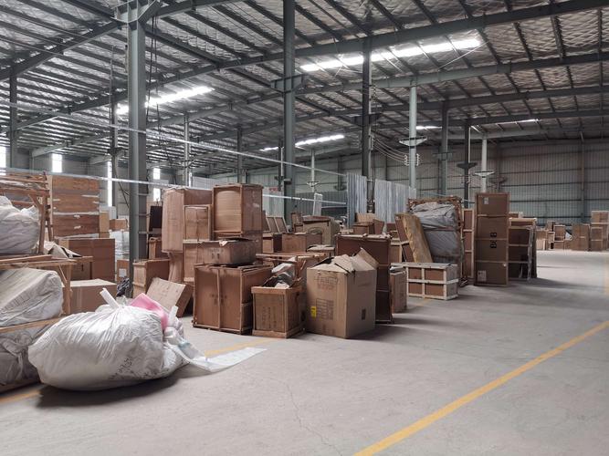 复查时该企业已完成"两断三清",原有车间已改做品格家居厂仓库