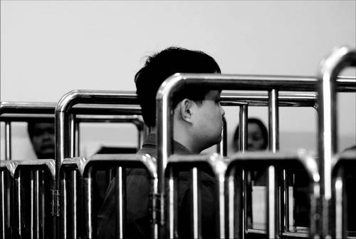 法院认定姜俊武"特殊性行为"不属强奸罪,判决书批评了检察院 黄静案