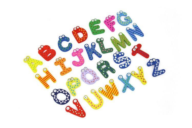 1144木制卡通26个早教英文字母冰箱贴宝宝早教字母磁贴