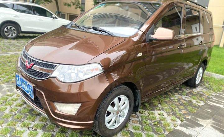 济南二手五菱宏光 2016 款 1.5l s舒适型 棕色色 - 小猪二手车