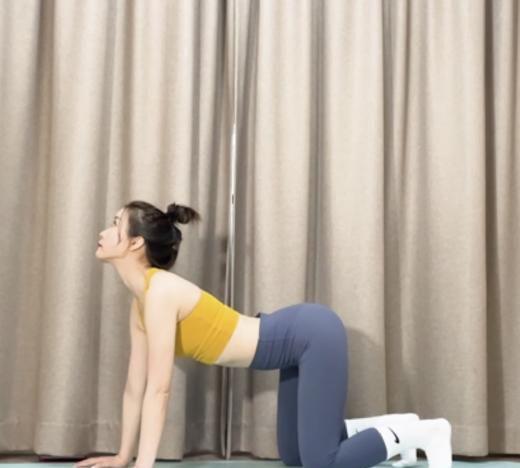 瑜伽"高手"王子文,长期练瑜伽,个子虽不高,但比例不要