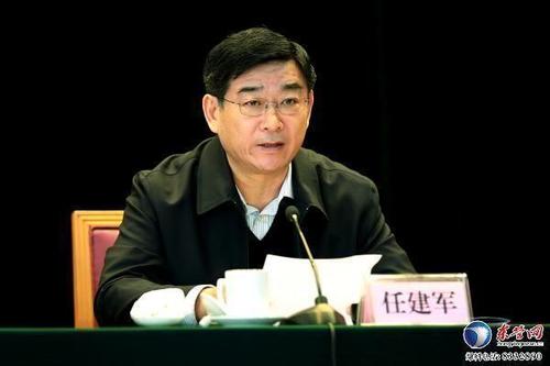 省公安厅巡视员任建军出席会议并讲话.记者 张泉江 报道