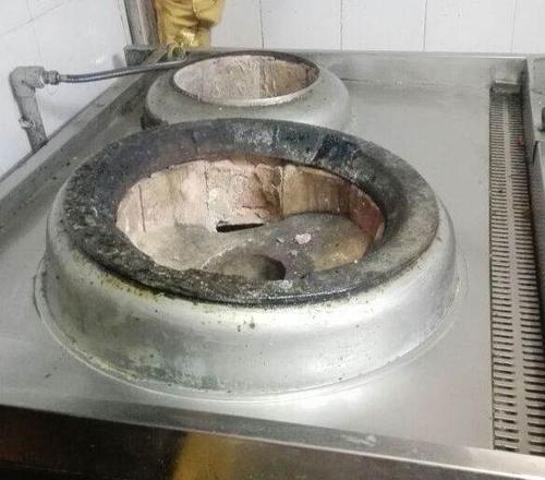 餐馆厨房设备柴油灶 - 450元