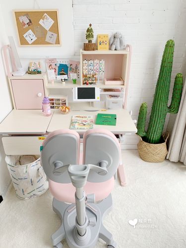 姐姐的粉红学习桌布置分享99少女心爆棚_书桌_学习桌_少女心_粉红