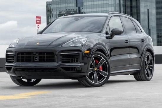 2022款保时捷卡宴现车80万起全国可按揭最酷时尚街跑