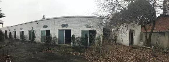 遍地骨灰女人内裤迷你棺材夜探废弃殡仪馆