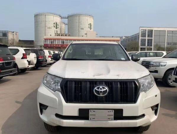 丰田车子最低价格是多少呢(丰田霸道车价格)