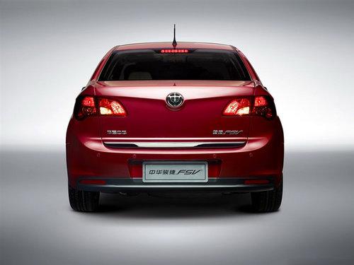 在内饰设计方面,中华骏捷fsv新锐版在四门电动窗开关,中控台面板等处