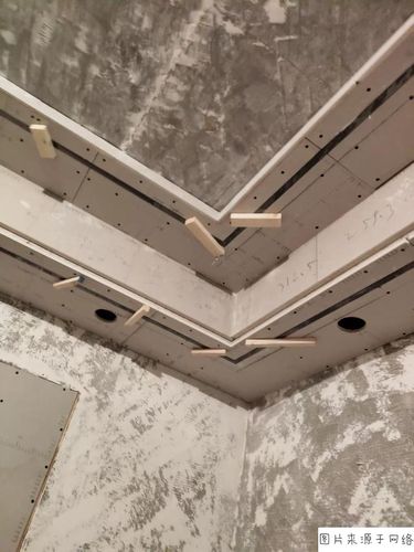 关于不锈钢线条吊顶,需要怎么做?有哪些建议值得分享?