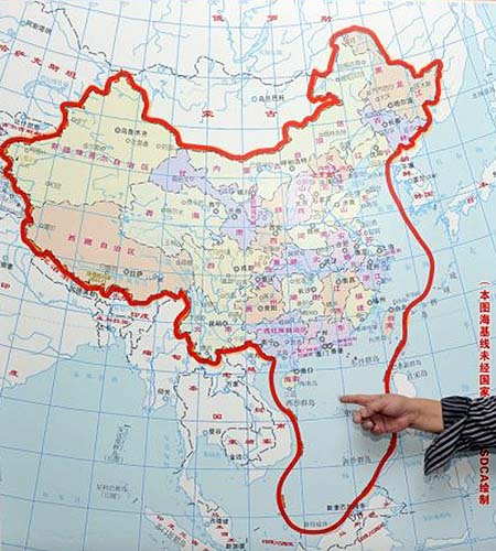 中国版图的东西距离更长,中国没有热带区域(实际上中国最南端已经到达