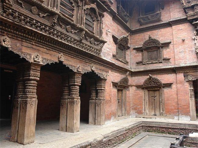 奇风异俗尼泊尔唯一供奉活女神的庙宇女神退位后无人敢娶