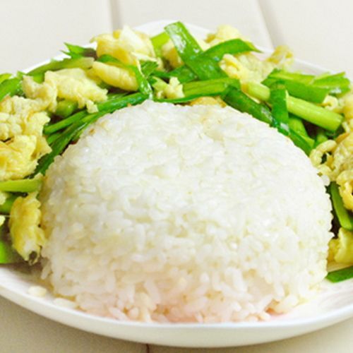 韭黄炒鸡蛋盖饭 随机饮料 ￥15元/份 已售0份