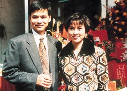 2011年,陈秀雯和林国雄正式离婚了 结束了这么长的一段婚姻 回望结婚