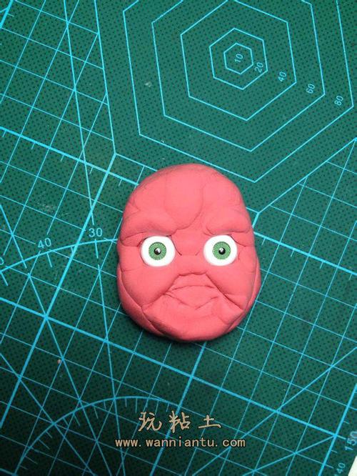 恐怖娃娃的粘土制作教程(重口味)