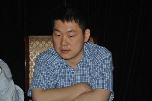 董梁