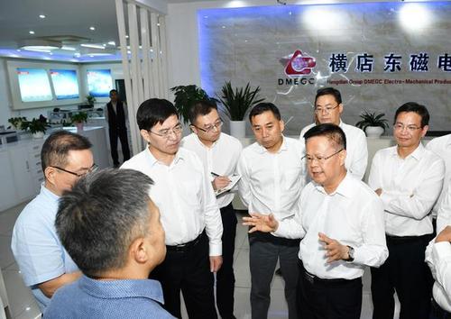 9月22日至23日,省委副书记,代省长郑栅洁在金华调研横店东磁公司.