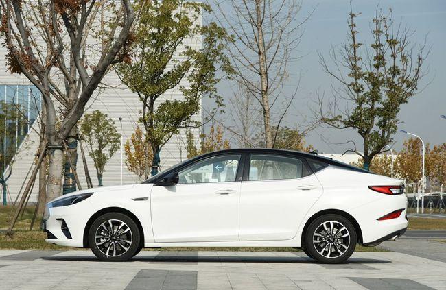 掀背造型 大众技术加持 江淮嘉悦a5最高优惠2.6万元